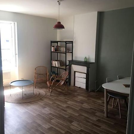Appartement Avec Parking Proche Cathedrale Bourges Extérieur photo